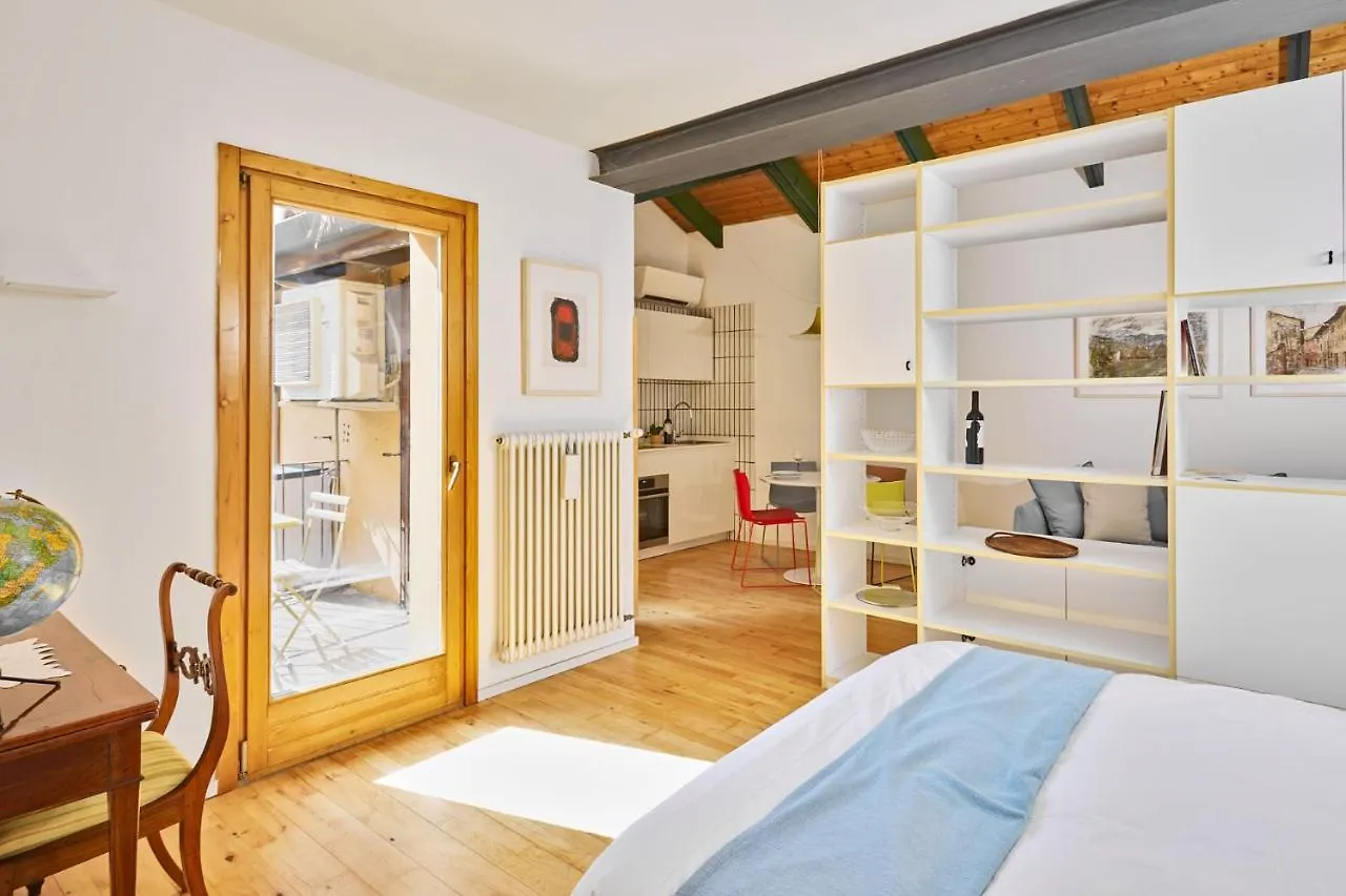 Italian Design Small Attic Μπολόνια
